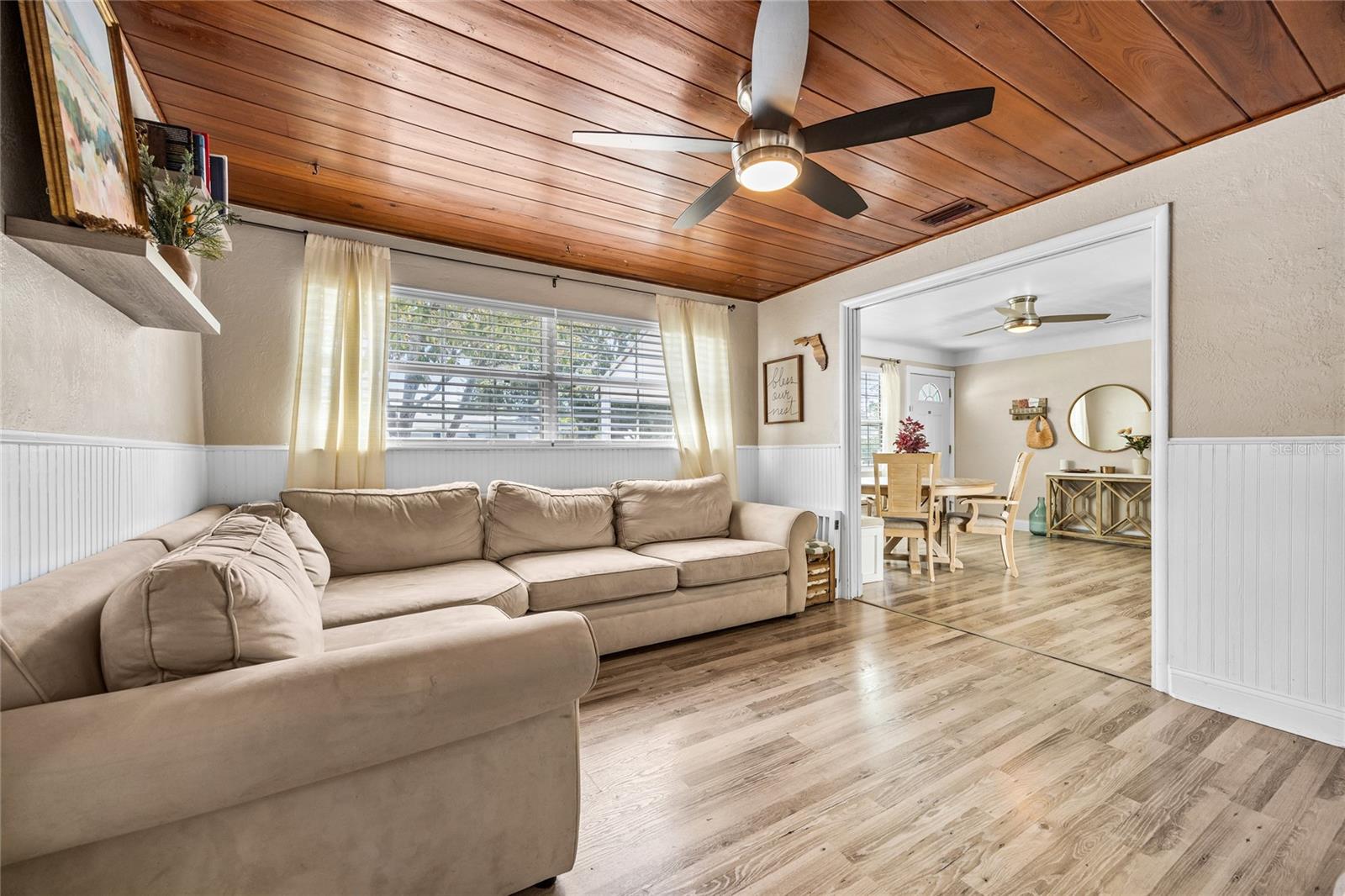 Image 15 of 39 For 400 53rd Street N
