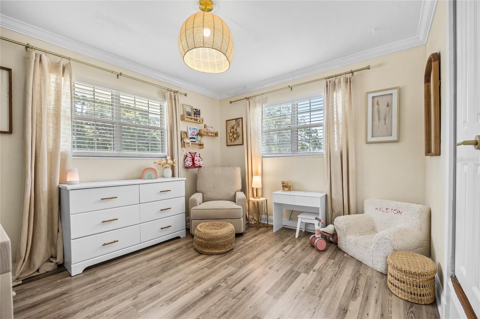 Image 23 of 39 For 400 53rd Street N