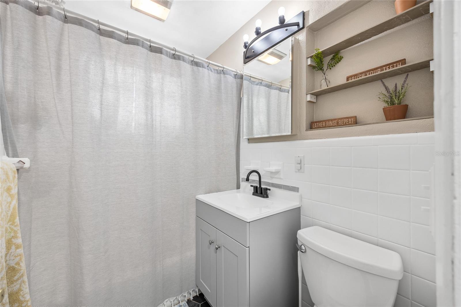 Image 27 of 39 For 400 53rd Street N