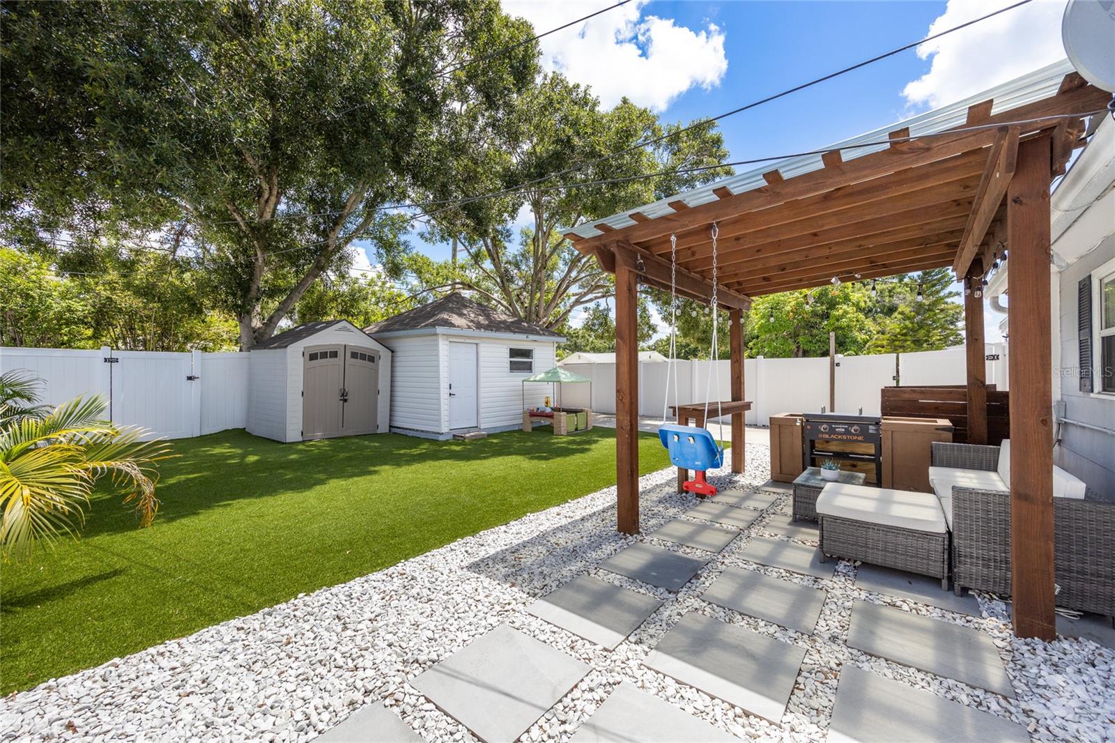 Image 28 of 39 For 400 53rd Street N