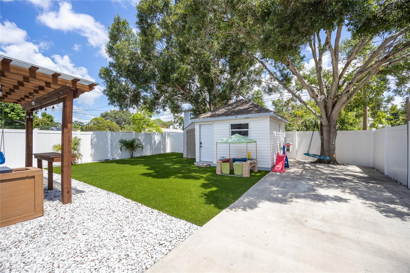 Image 31 of 39 For 400 53rd Street N