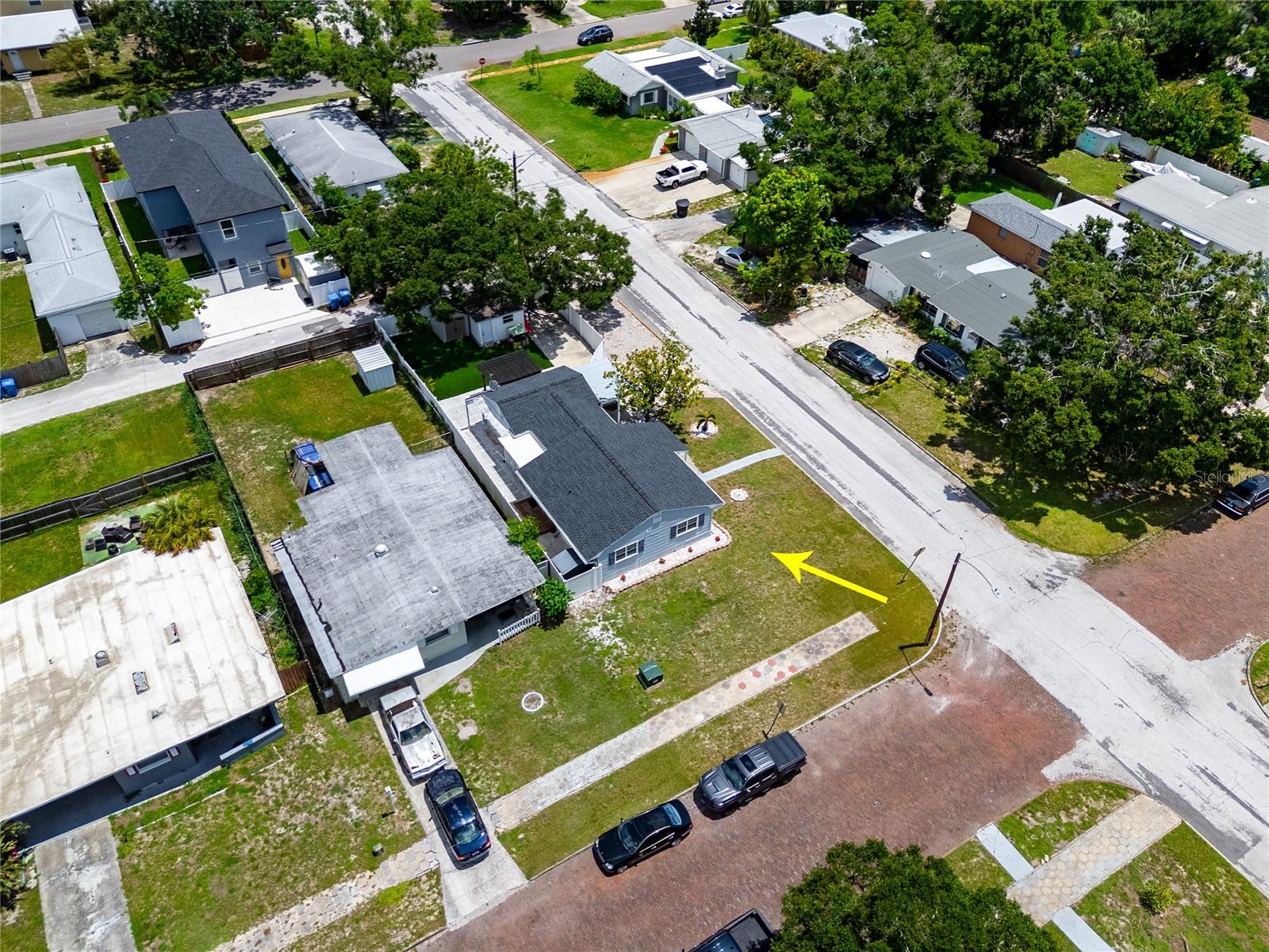 Image 36 of 39 For 400 53rd Street N