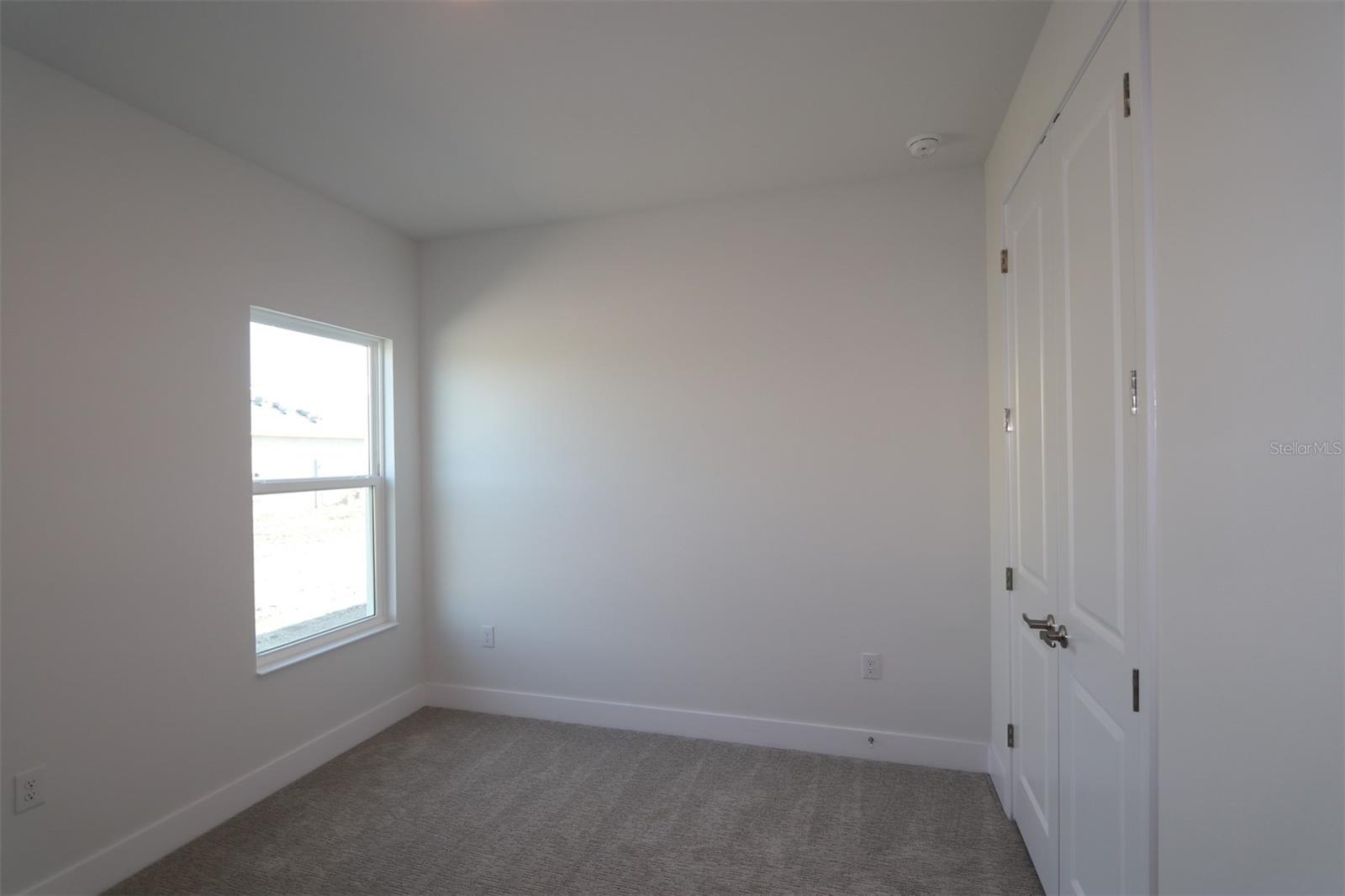 Image 10 of 50 For 719 Allora Avenue