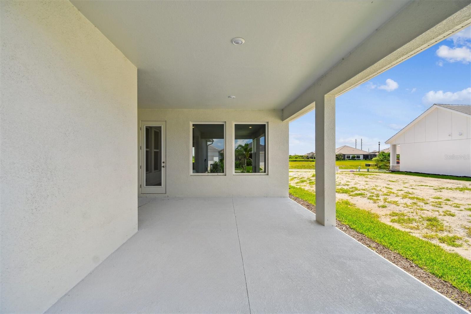 Image 35 of 50 For 719 Allora Avenue