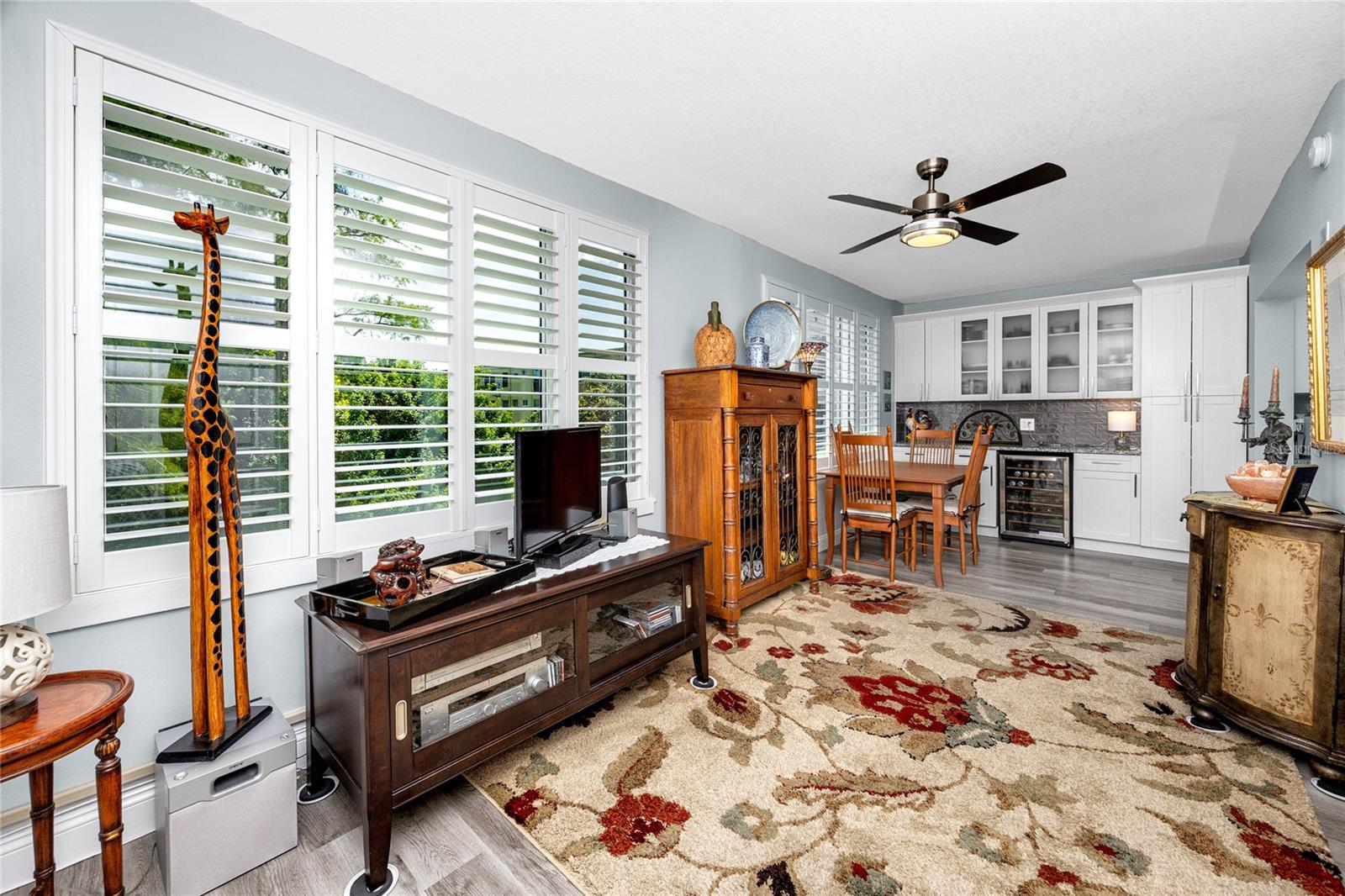 Image 5 of 54 For 2430 Florentine Way 40
