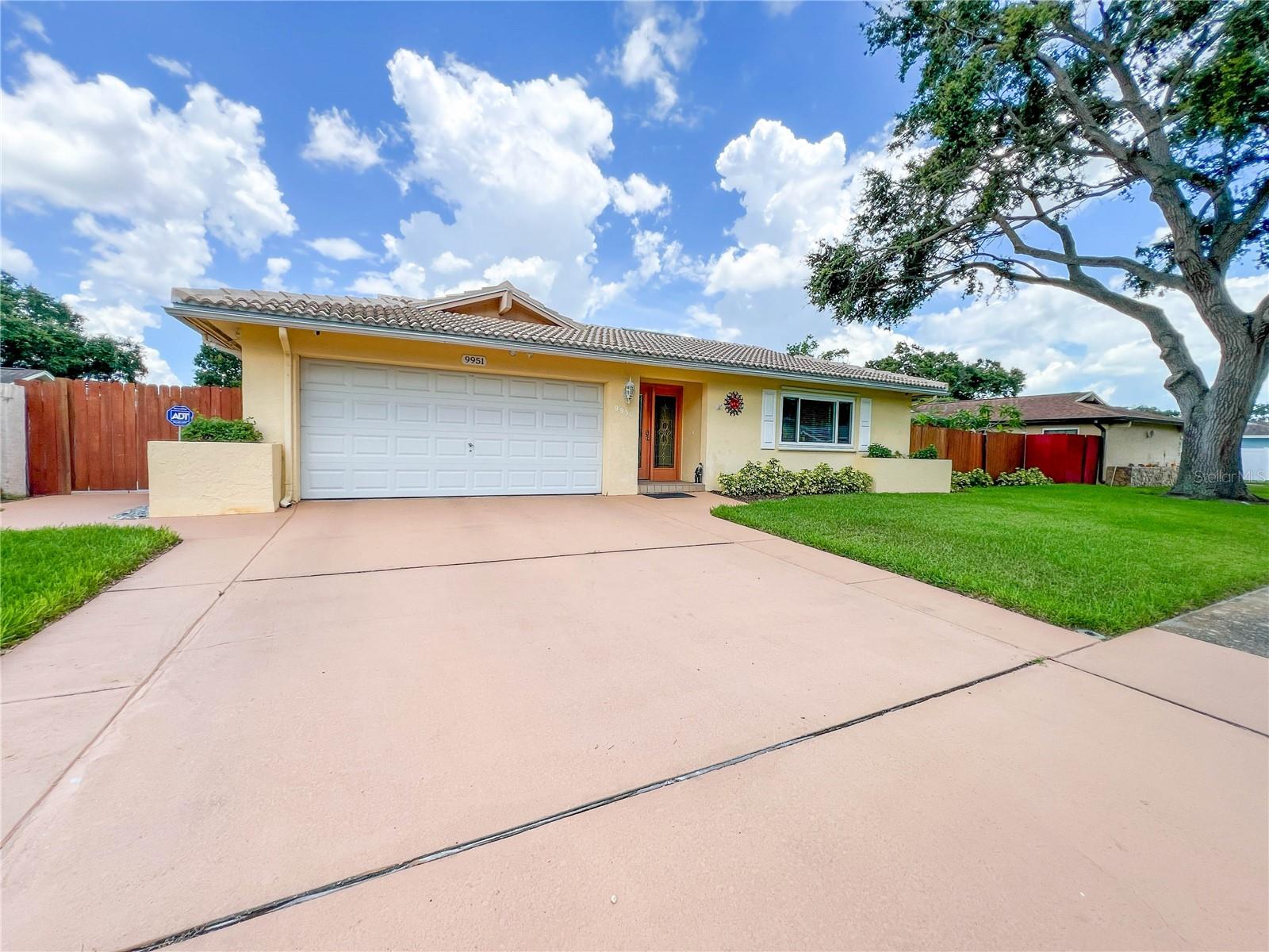 Details for 9951 121st Street, SEMINOLE, FL 33772