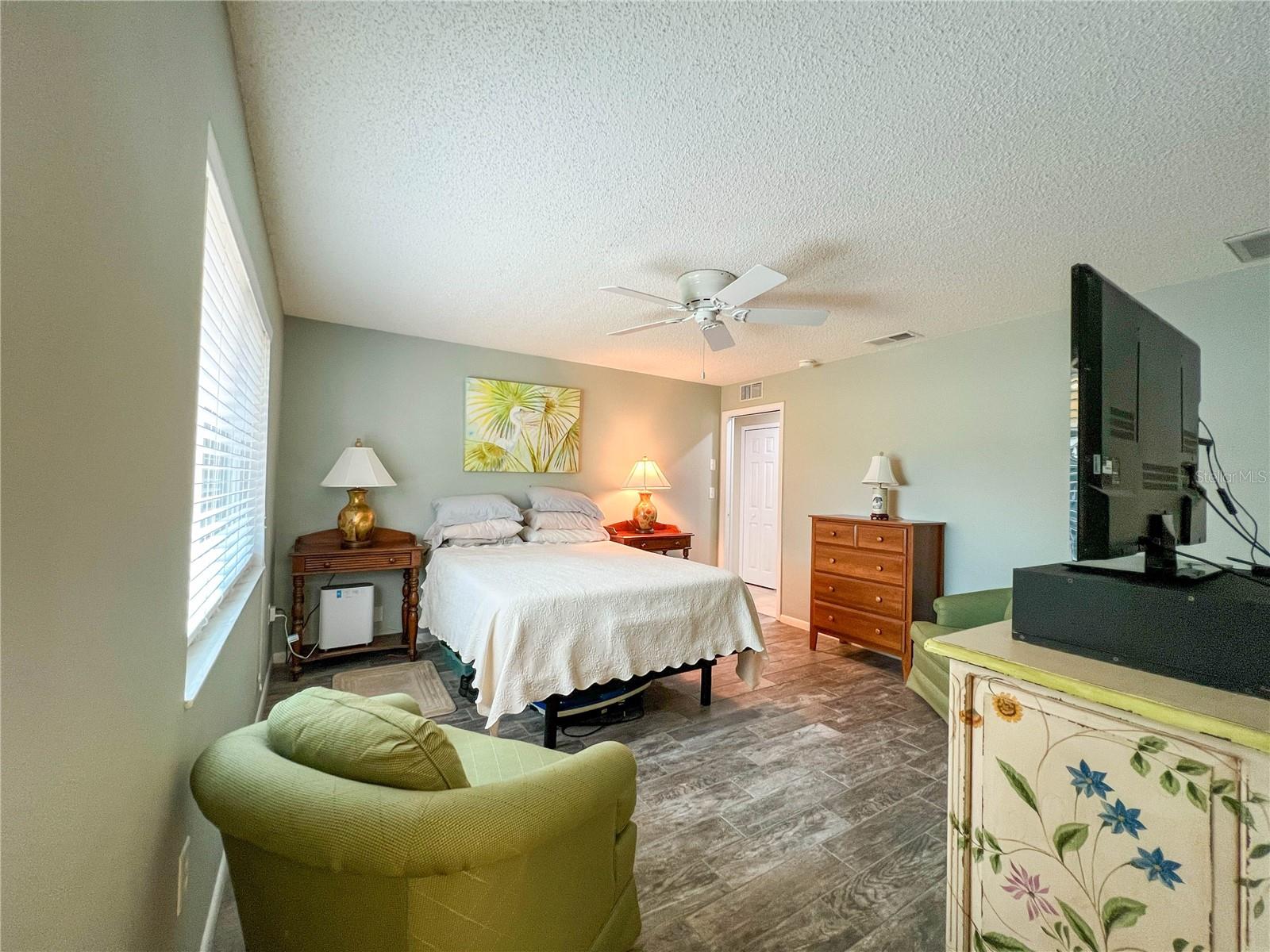 Image 30 of 62 For 9951 121st Street