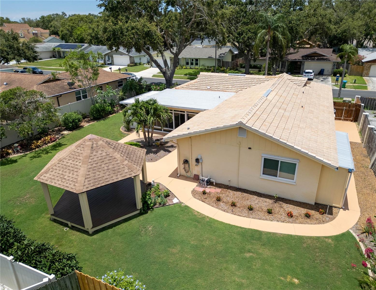 Image 4 of 62 For 9951 121st Street