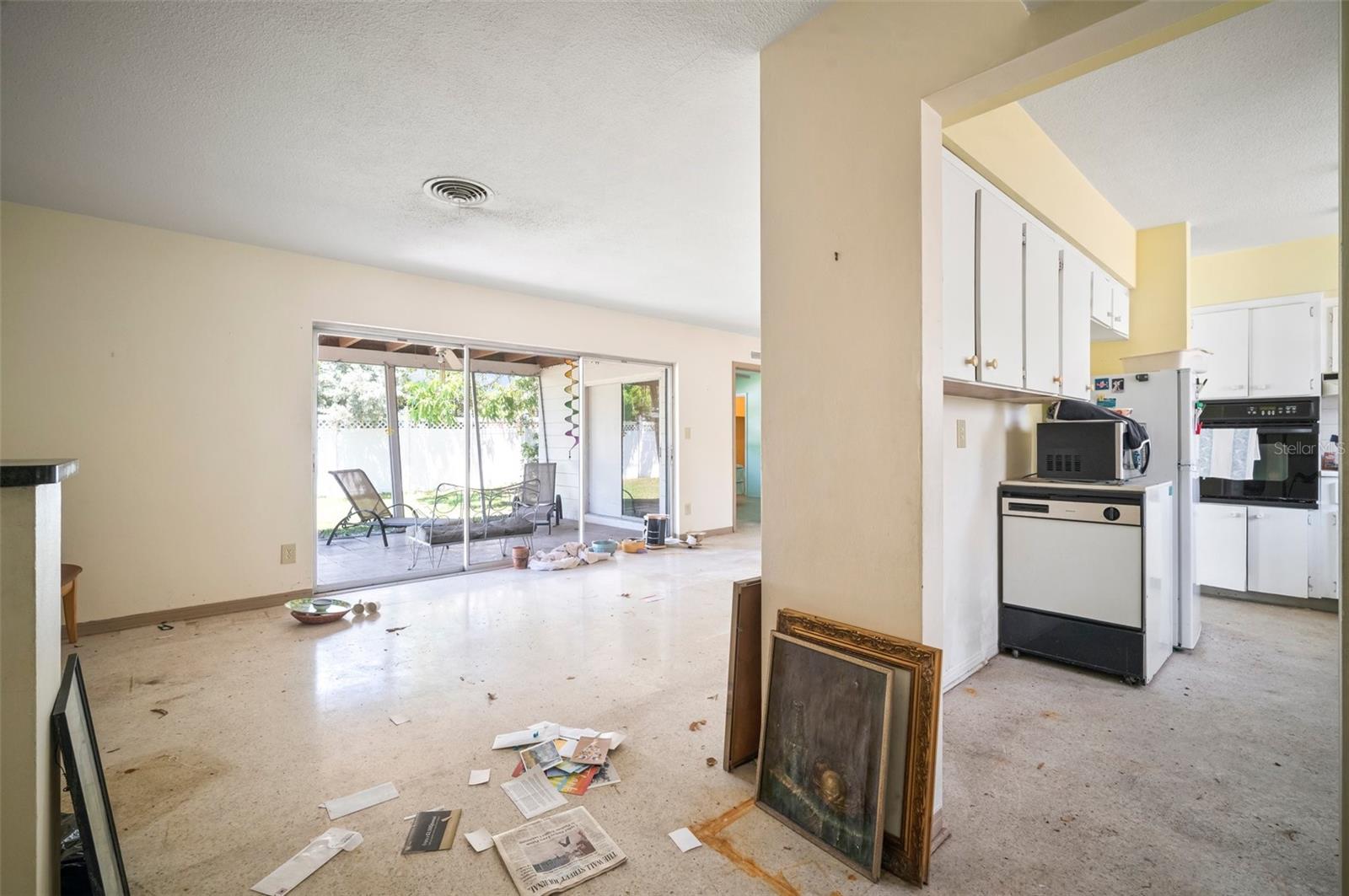 Image 10 of 51 For 2502 Tropical Shores Drive Se