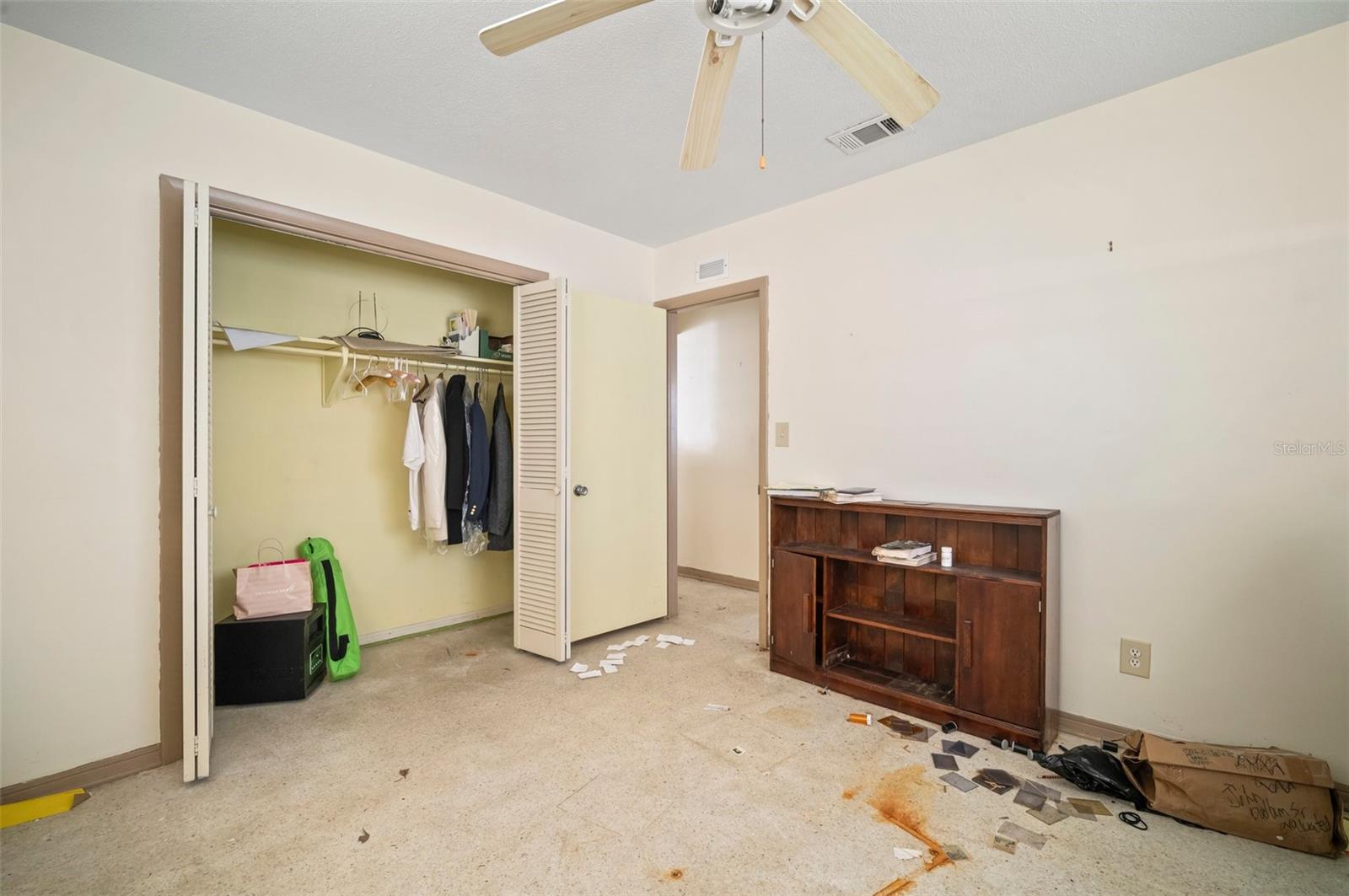Image 37 of 51 For 2502 Tropical Shores Drive Se