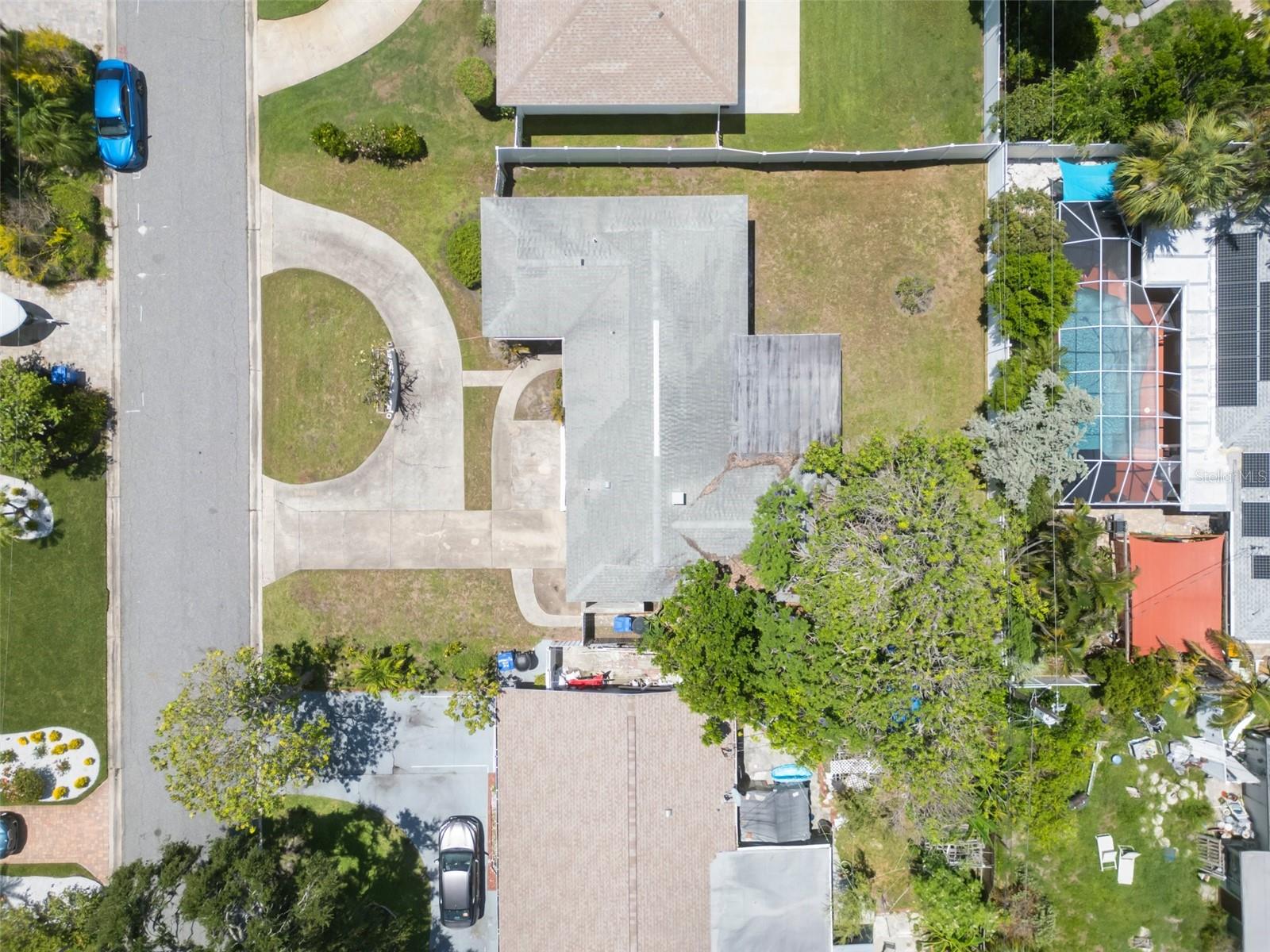 Image 43 of 51 For 2502 Tropical Shores Drive Se