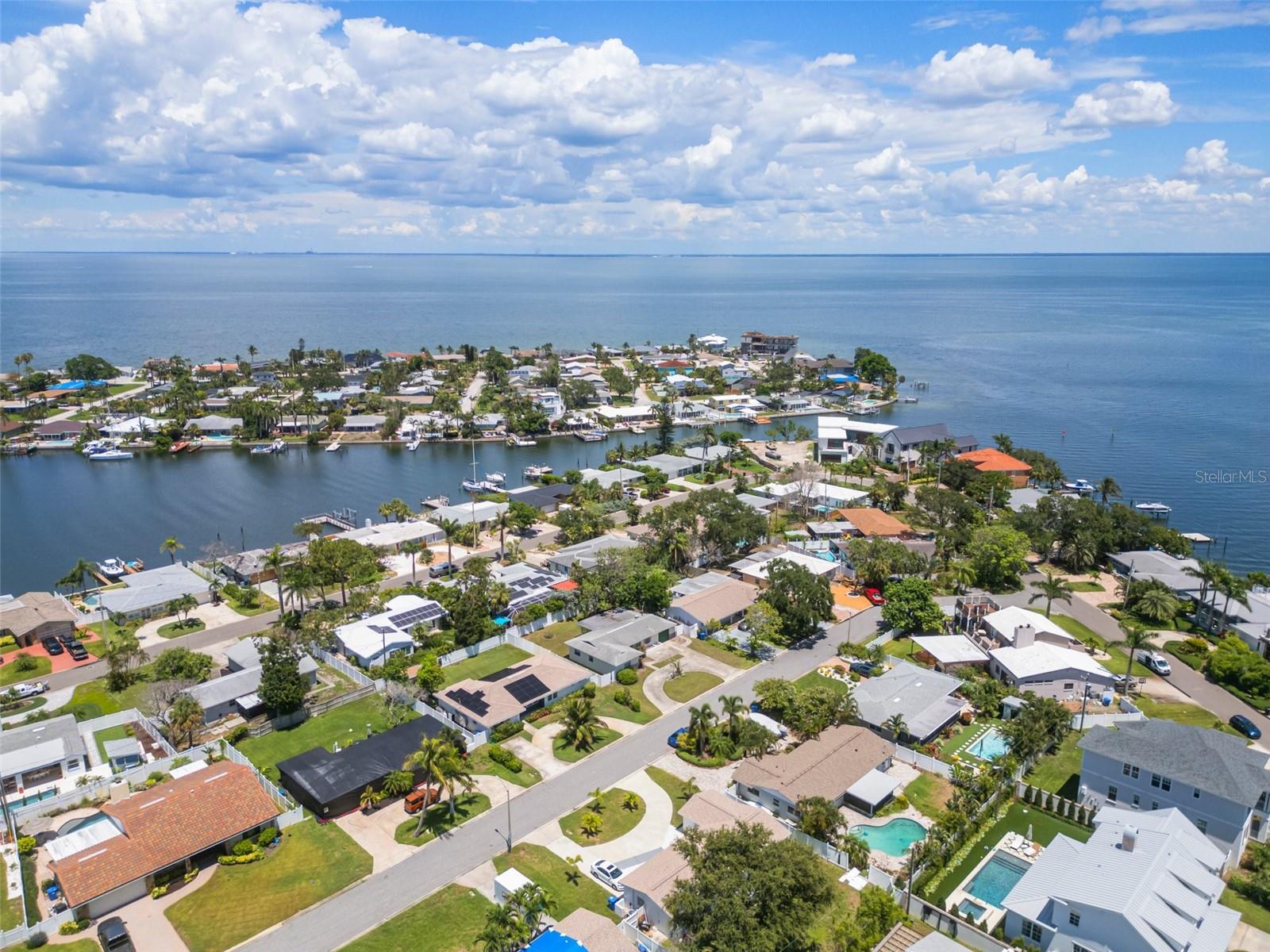 Image 45 of 51 For 2502 Tropical Shores Drive Se