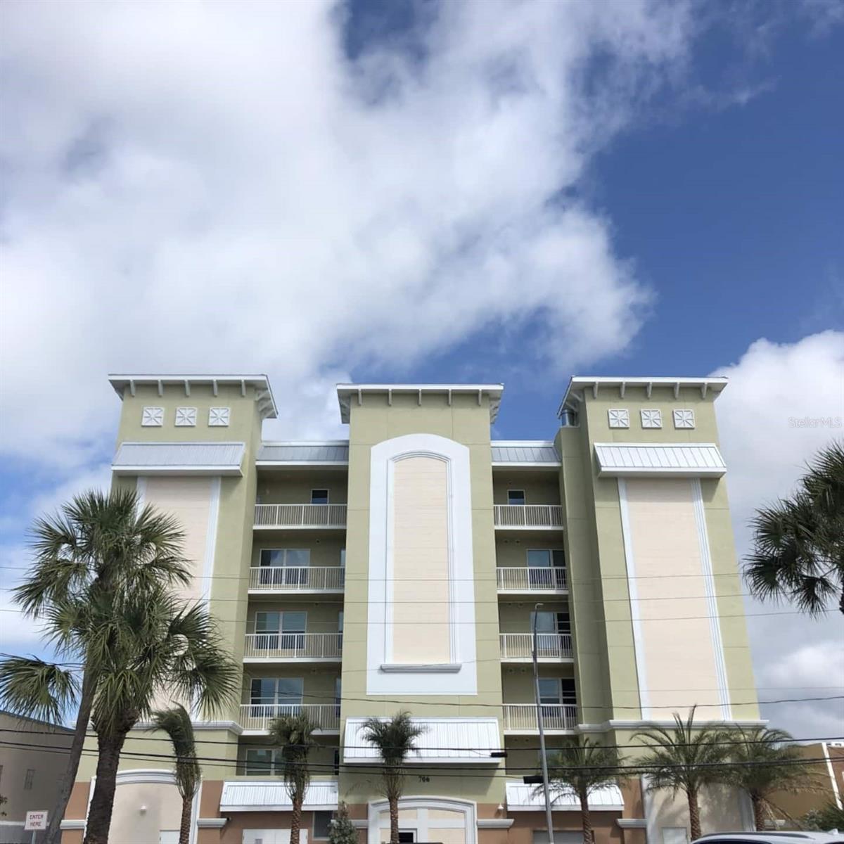 Image 2 of 22 For 706 Bayway Boulevard 502
