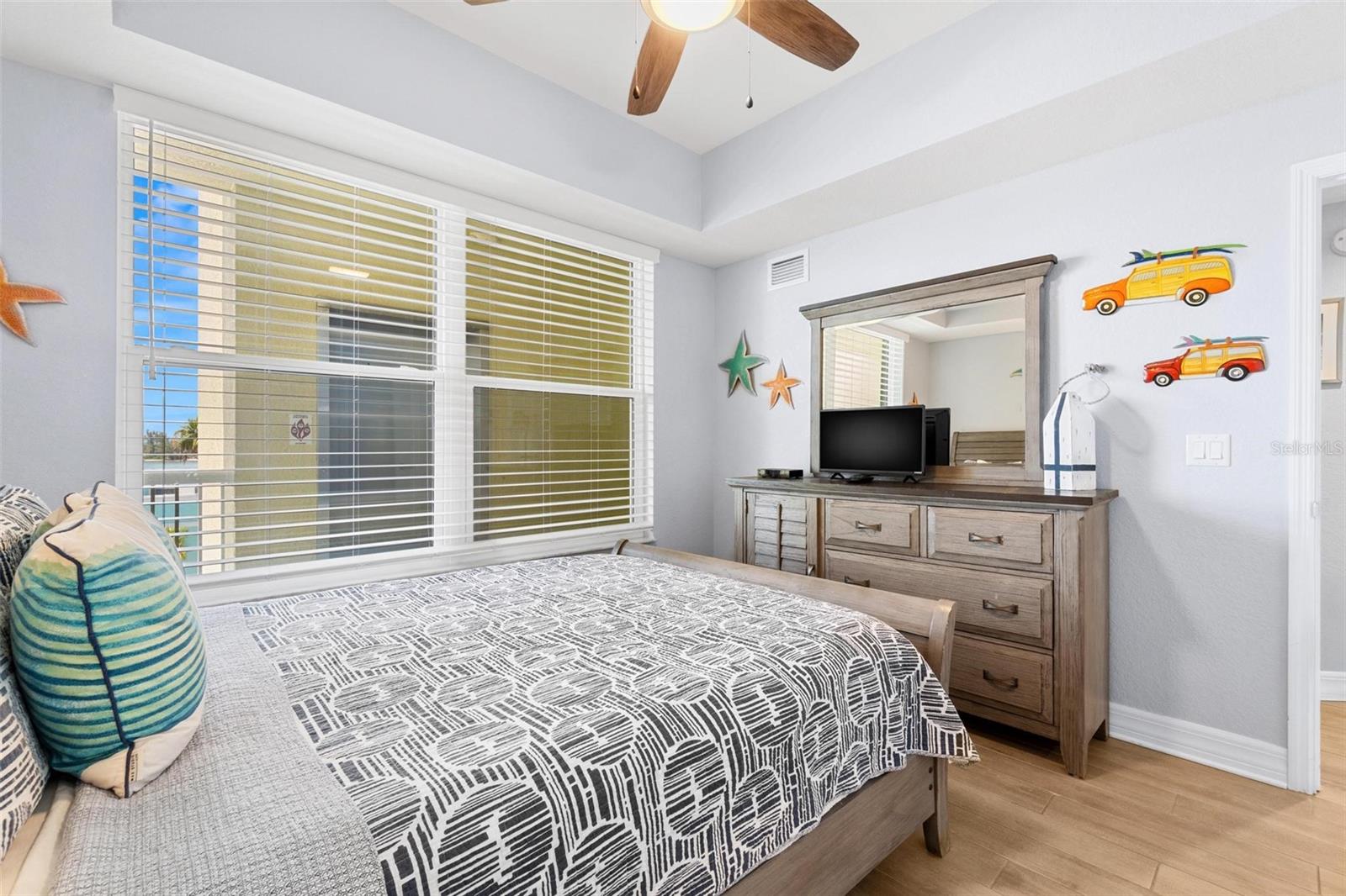 Image 24 of 35 For 706 Bayway Boulevard 502