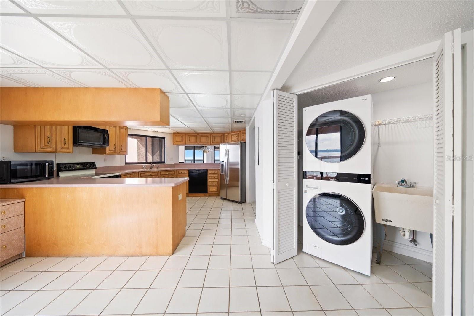 Image 15 of 43 For 1340 Gulf Boulevard 12a