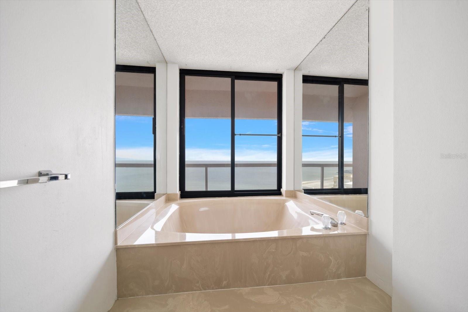 Image 19 of 43 For 1340 Gulf Boulevard 12a