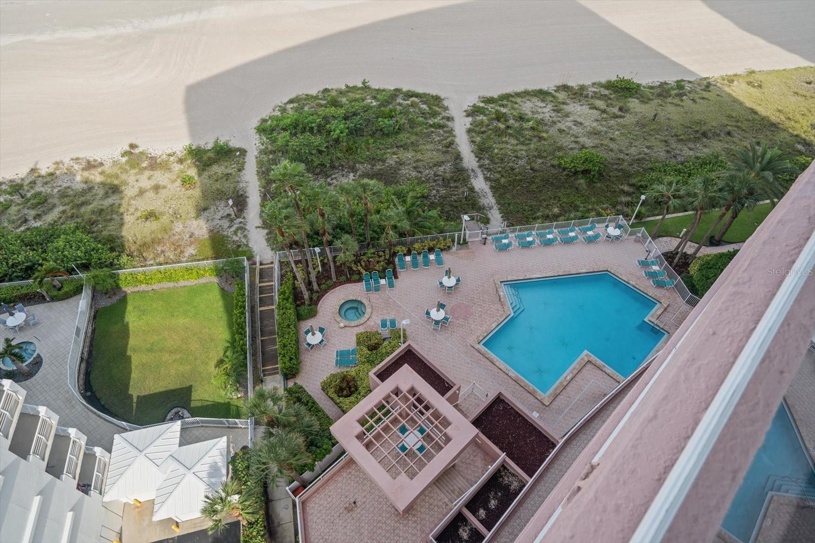 Image 25 of 43 For 1340 Gulf Boulevard 12a