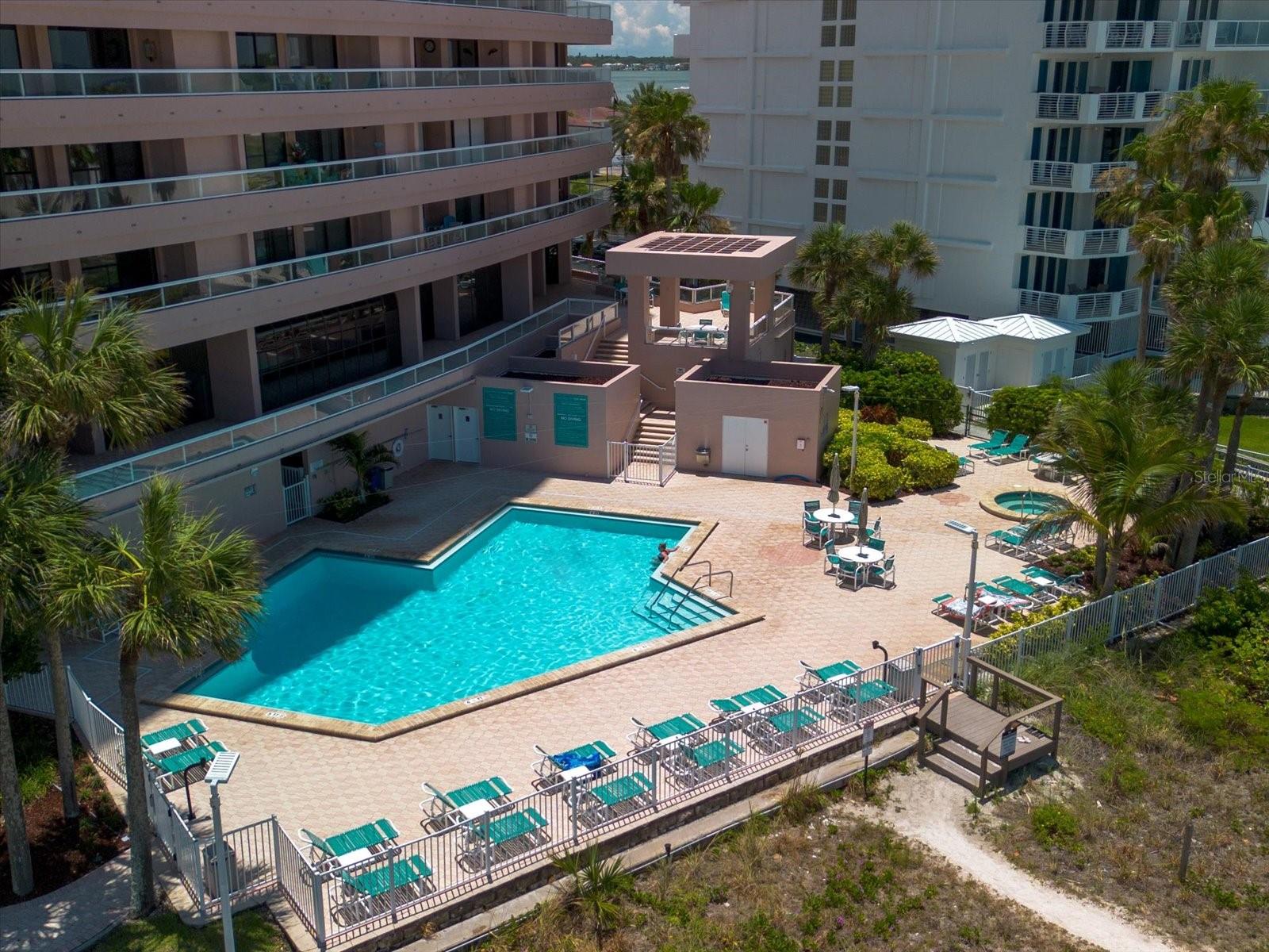 Image 26 of 43 For 1340 Gulf Boulevard 12a