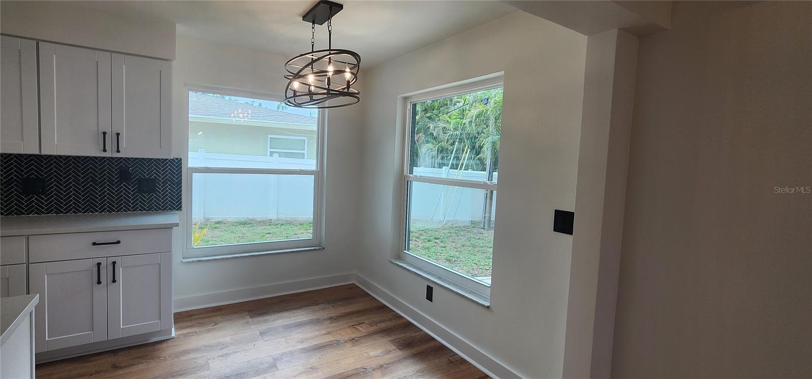 Image 15 of 21 For 1027 Fountainhead Drive