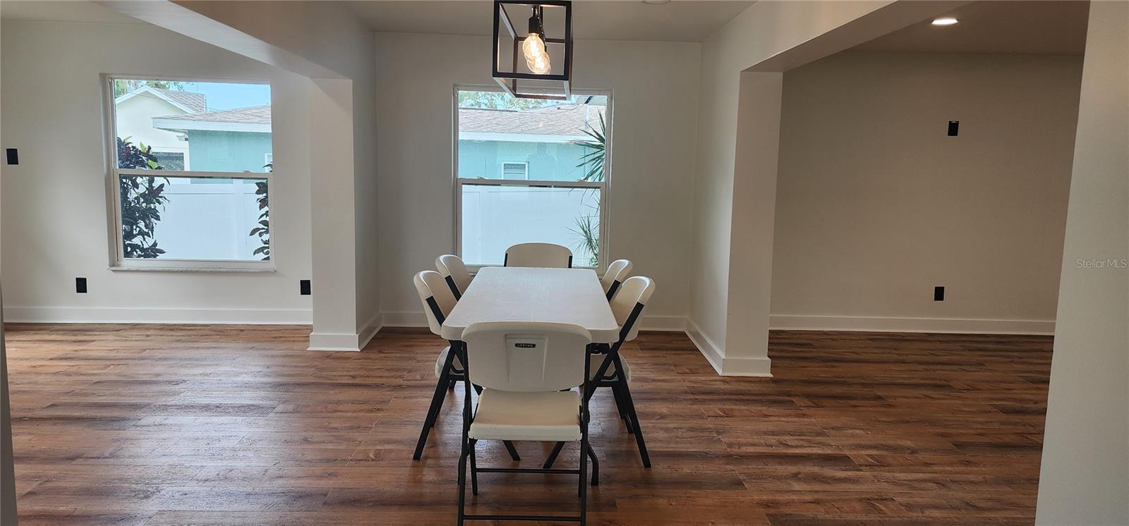 Image 17 of 21 For 1027 Fountainhead Drive