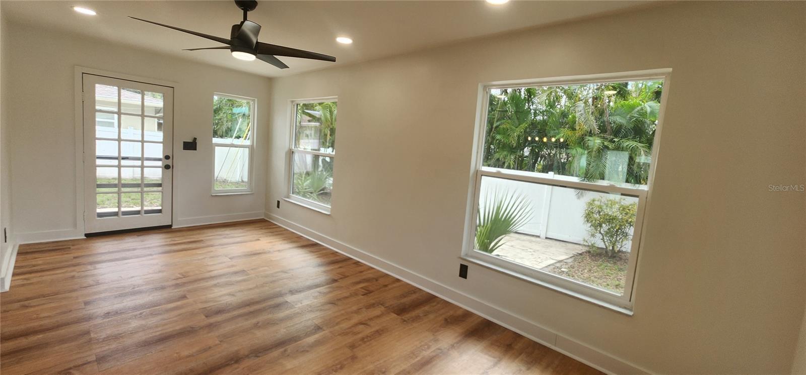 Image 19 of 21 For 1027 Fountainhead Drive