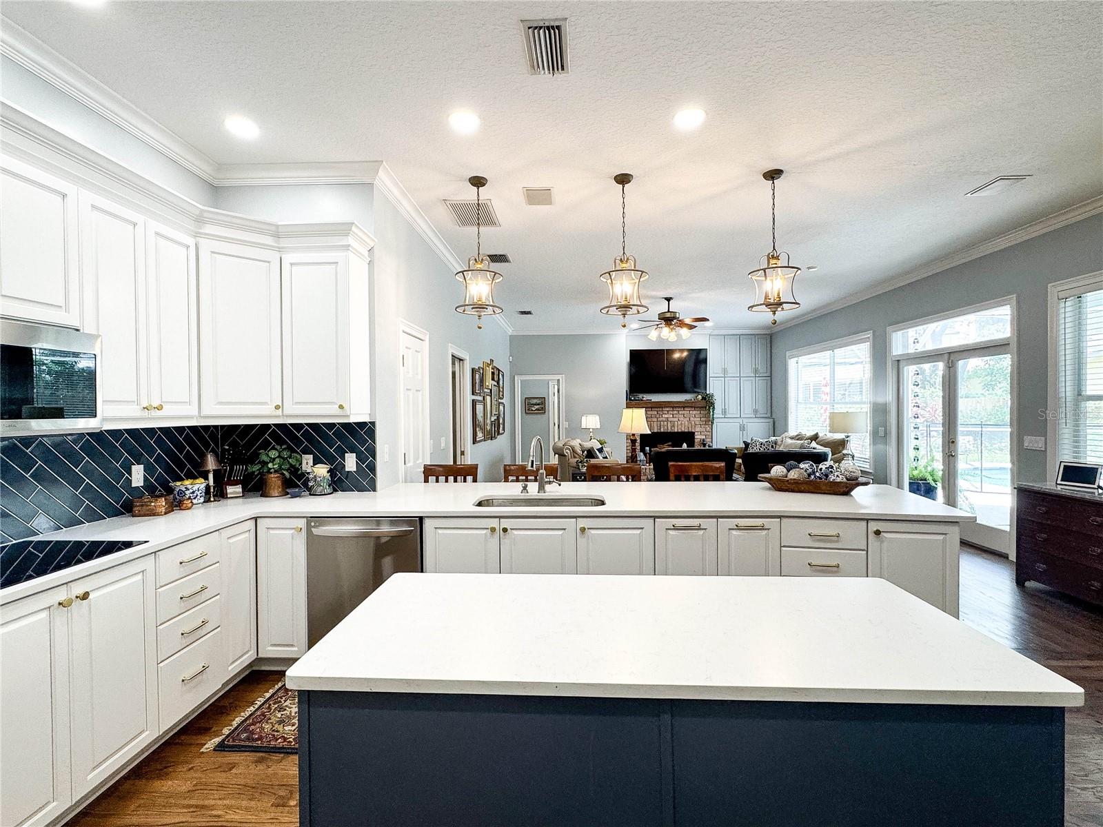 Image 14 of 44 For 11501 Norval Place