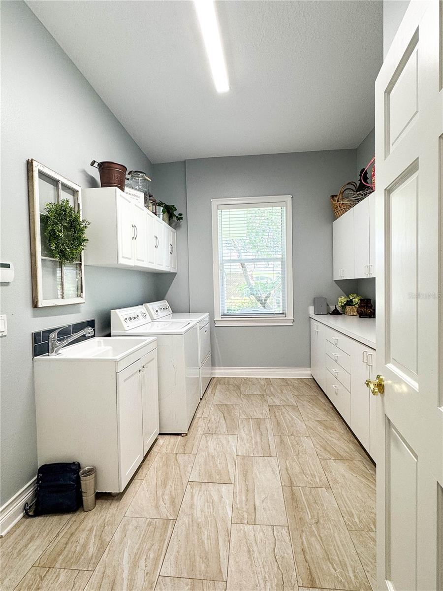 Image 17 of 44 For 11501 Norval Place