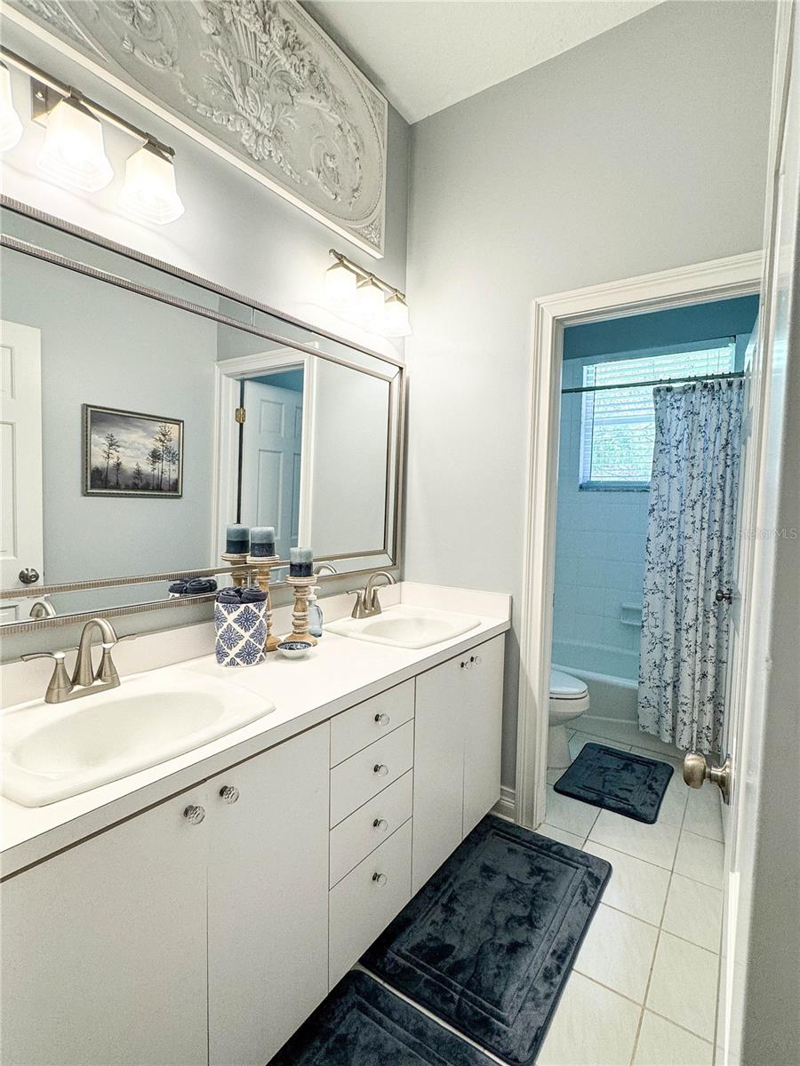 Image 21 of 44 For 11501 Norval Place