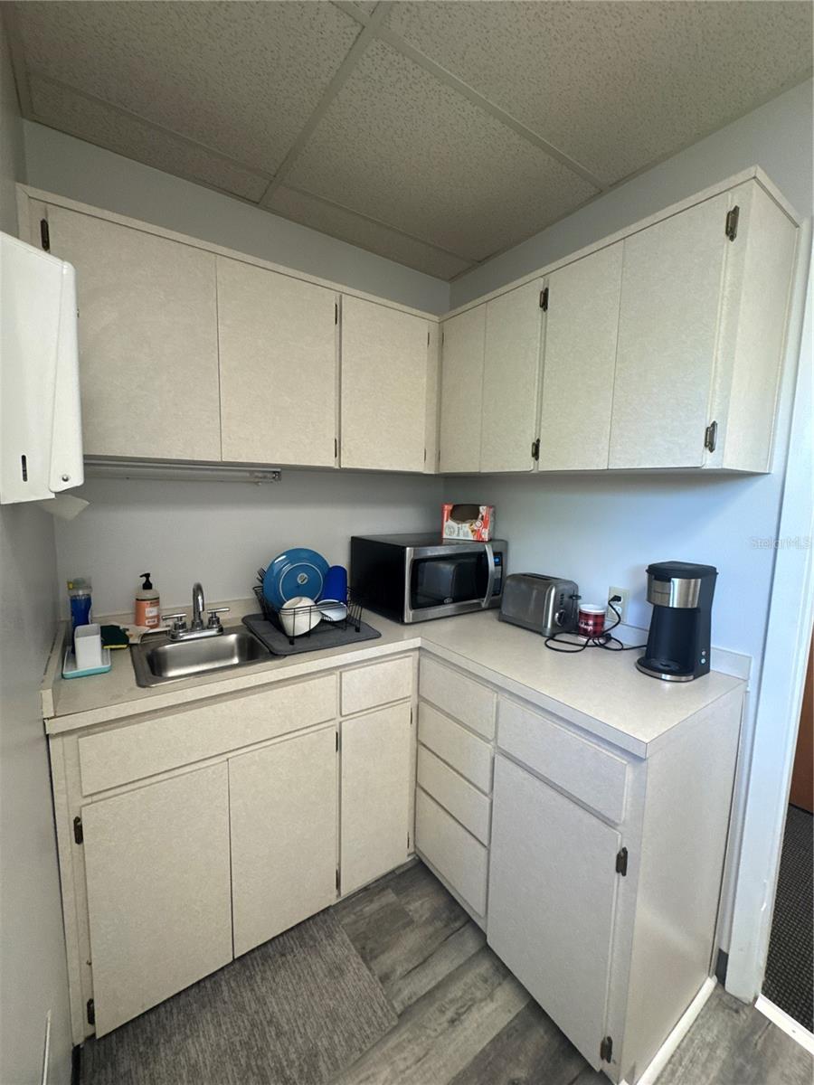 Image 21 of 21 For 1330 Pinehurst Road