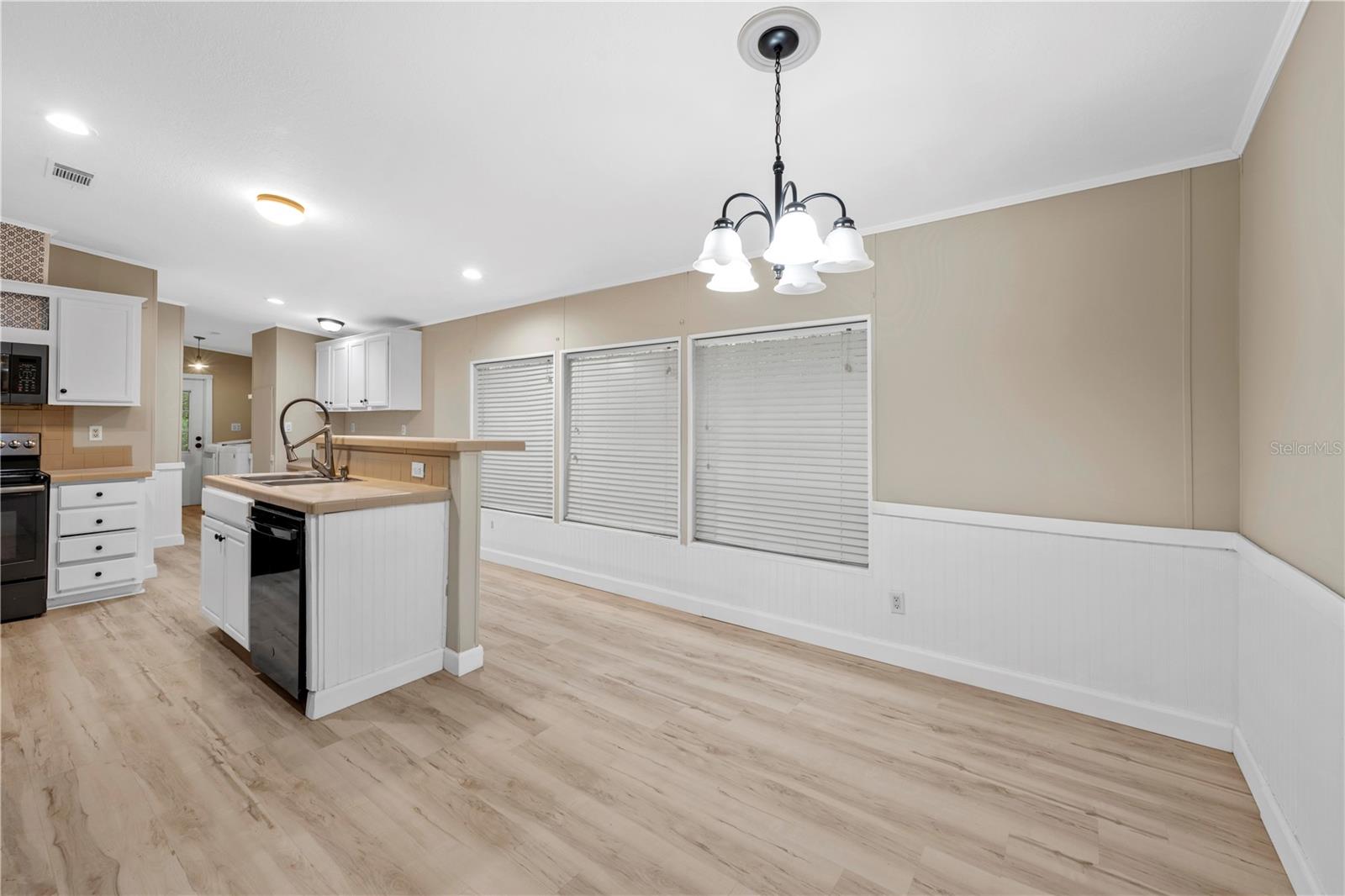 Image 19 of 46 For 26104 Whipperwill Street