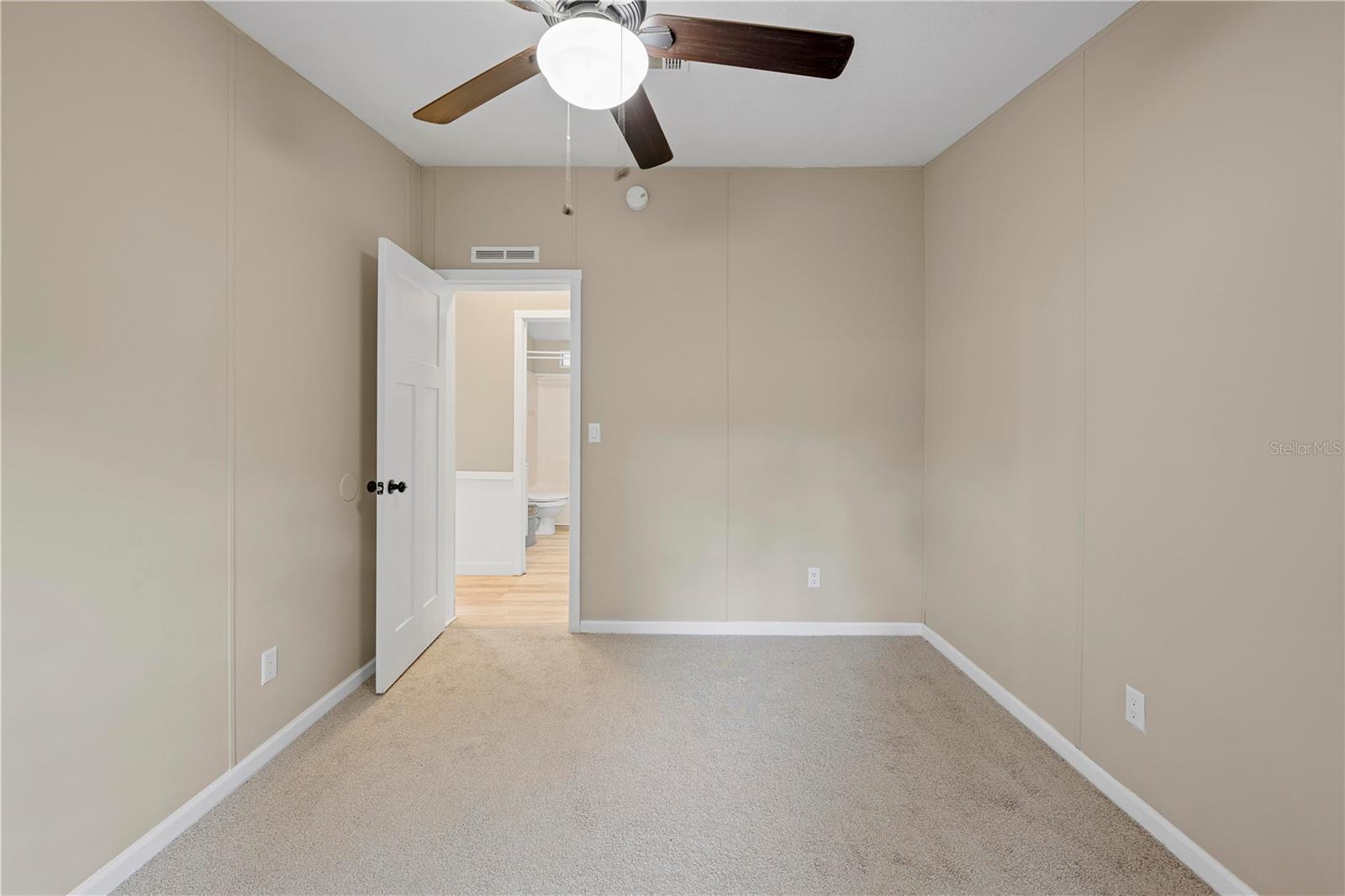 Image 43 of 46 For 26104 Whipperwill Street