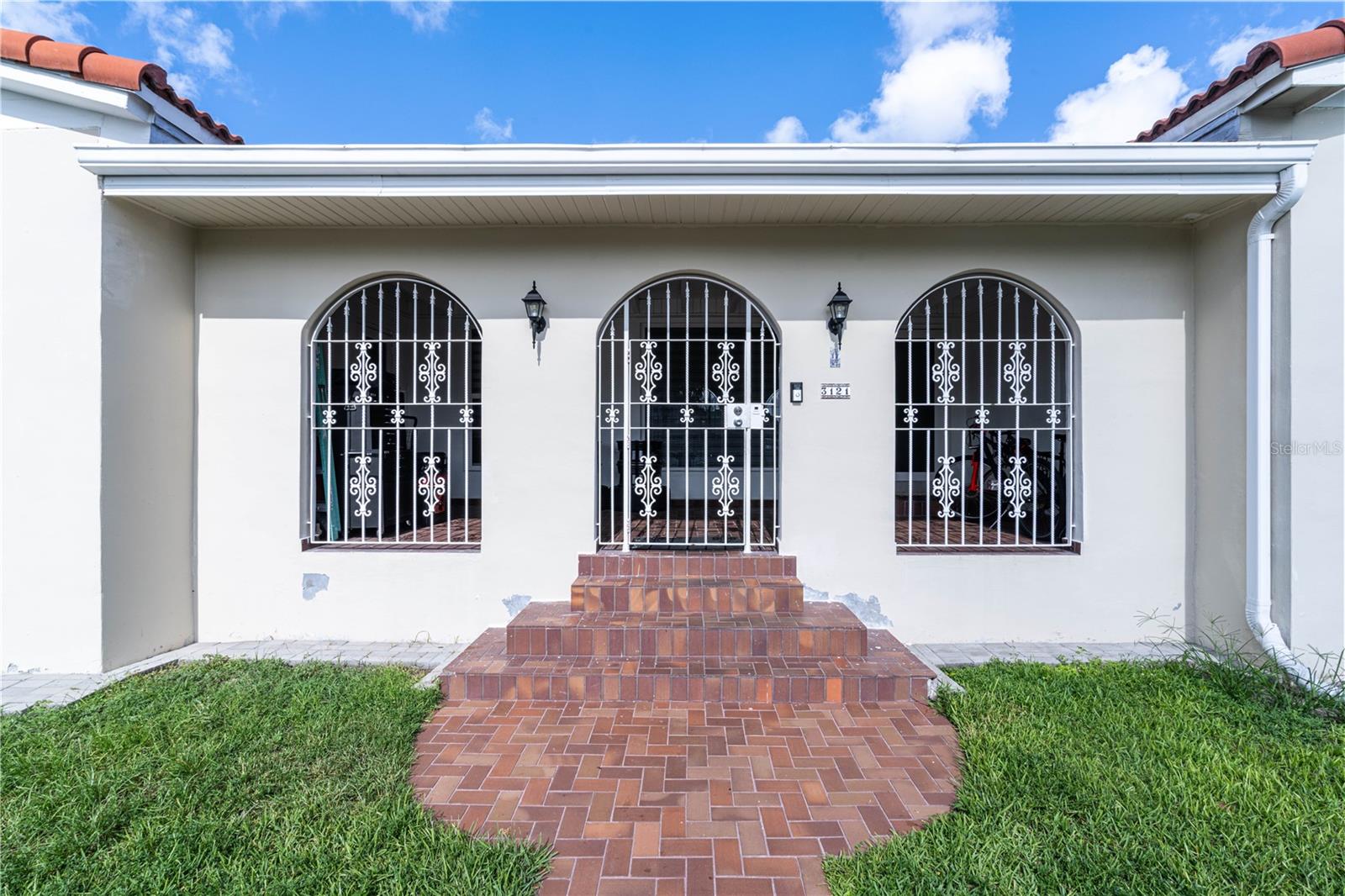 Image 3 of 33 For 3121 85th Avenue