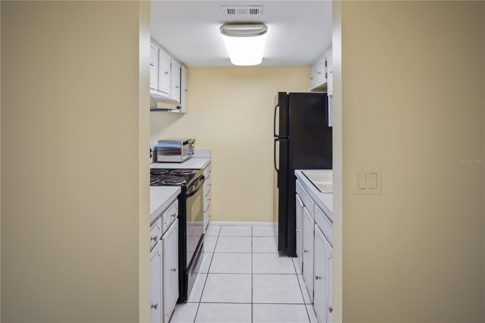 Image 8 of 27 For 7645 Sun Island Drive S 207
