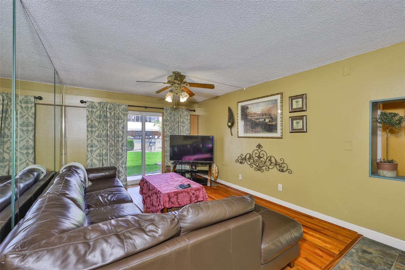 Image 13 of 38 For 5820 Church Avenue 147