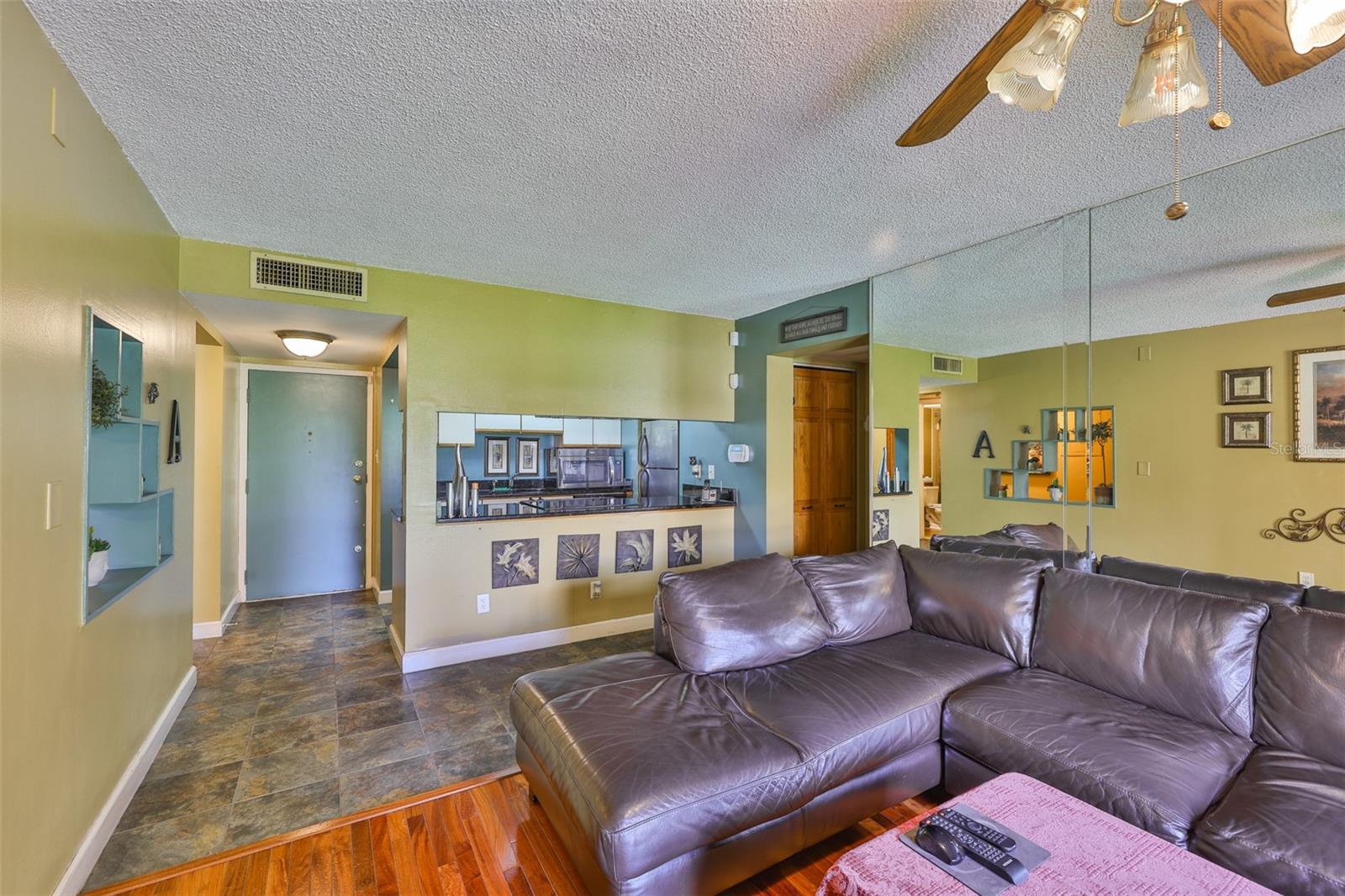 Image 14 of 38 For 5820 Church Avenue 147