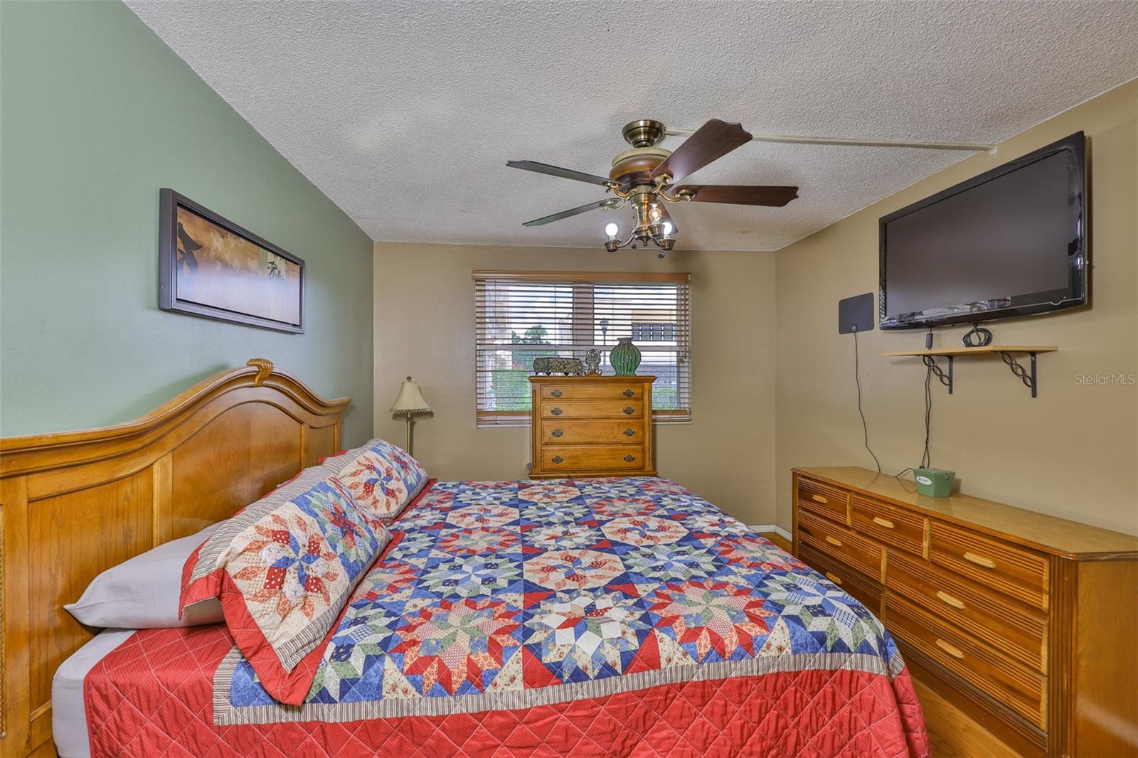 Image 17 of 38 For 5820 Church Avenue 147