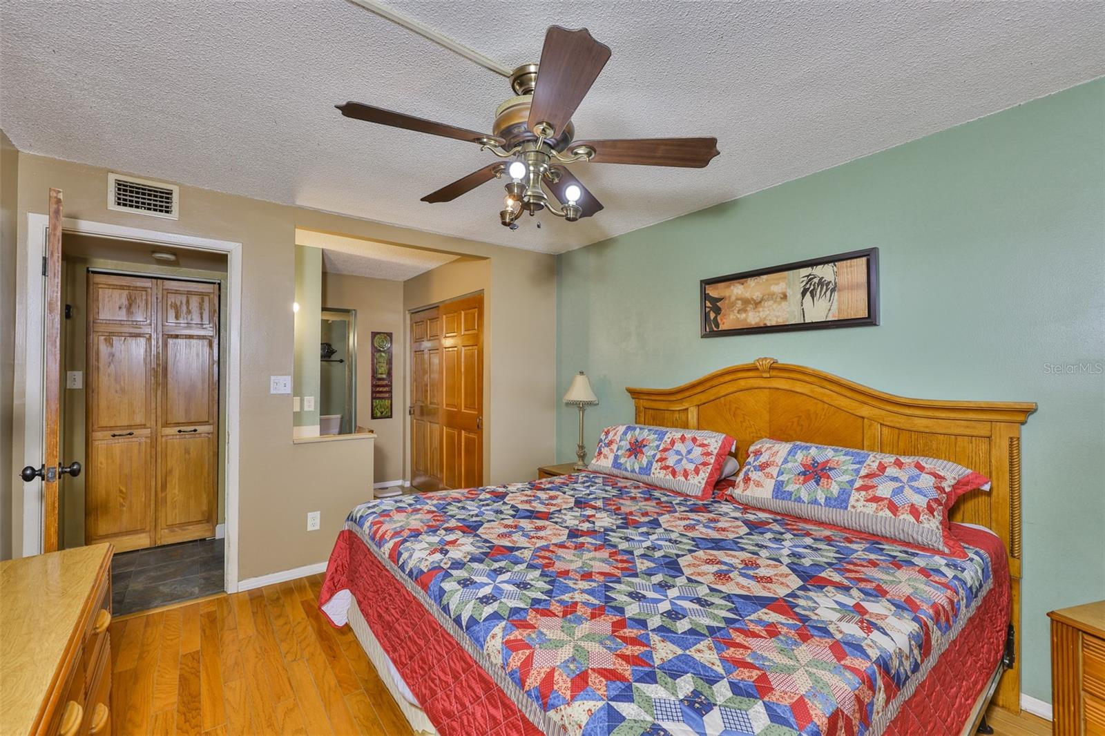 Image 18 of 38 For 5820 Church Avenue 147