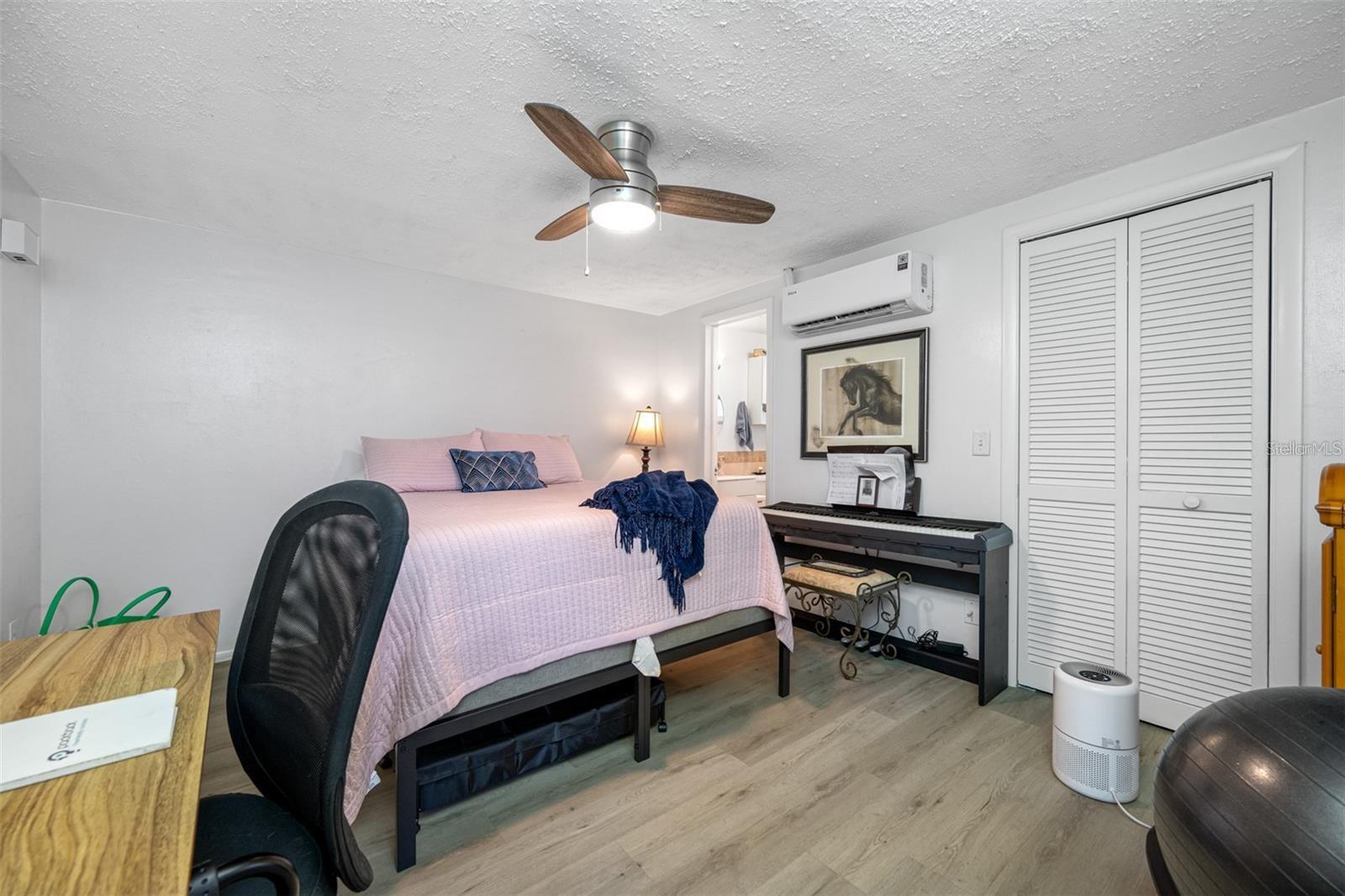 Image 6 of 9 For 618 Dogwood Court