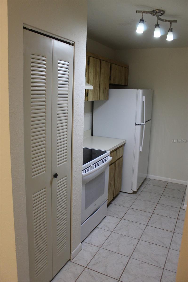 Image 5 of 10 For 13608 Village Drive 8202