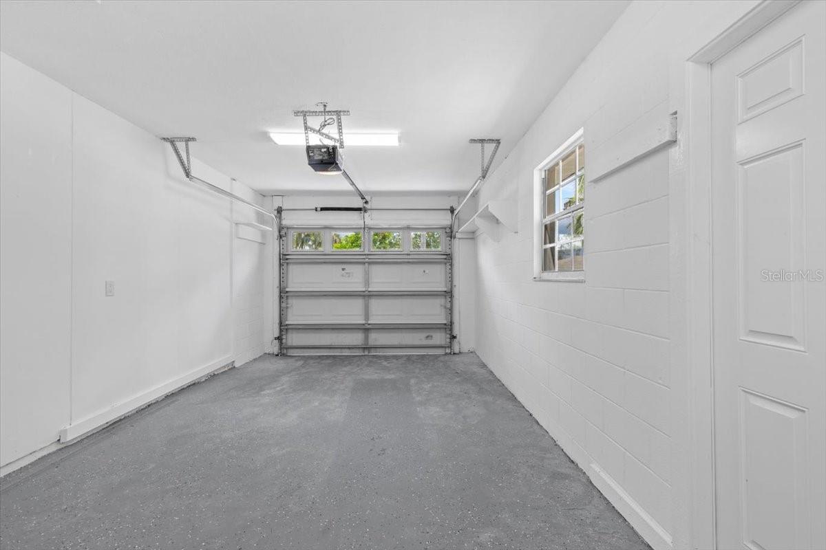 Image 22 of 43 For 1826 2nd Avenue E