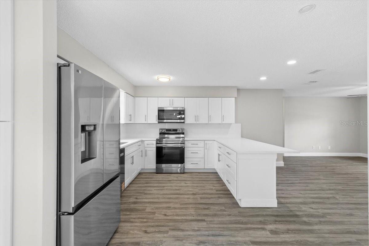Image 6 of 43 For 1826 2nd Avenue E