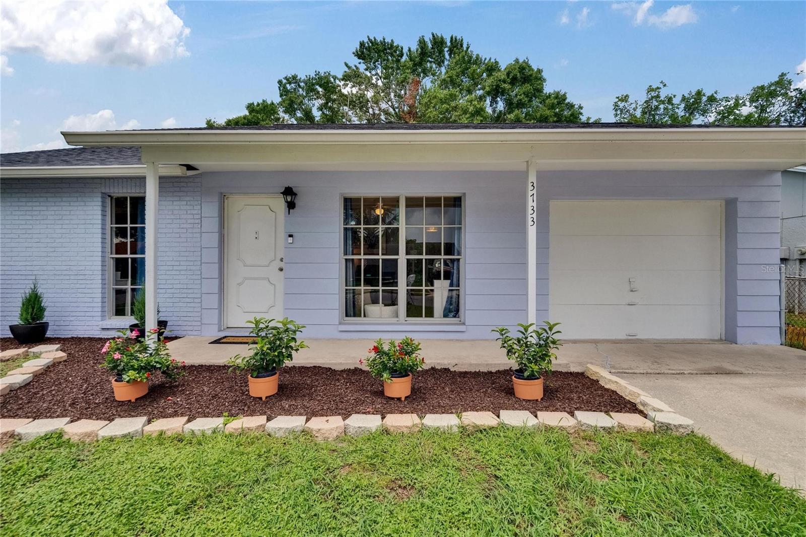 Listing photo id 9 for 3733 Mendocino Street