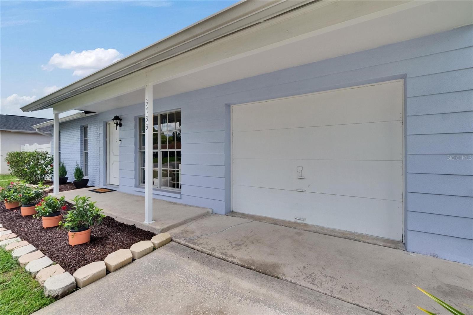 Listing photo id 7 for 3733 Mendocino Street