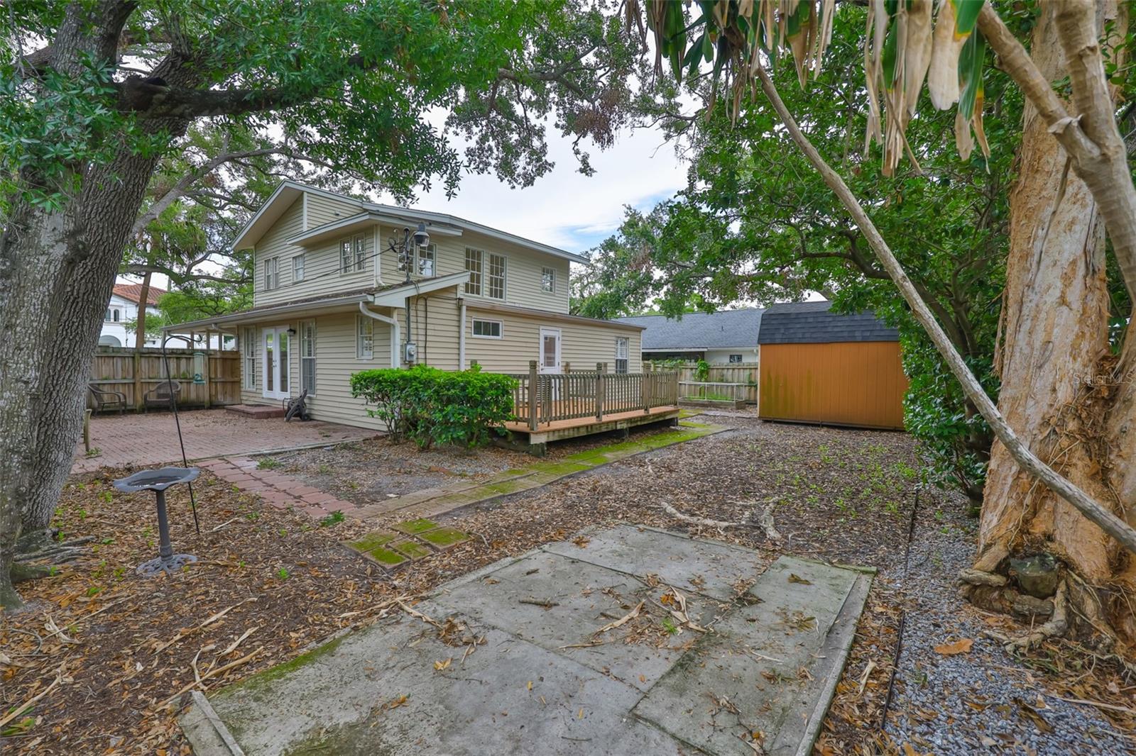 Image 40 of 48 For 3906 San Luis Street