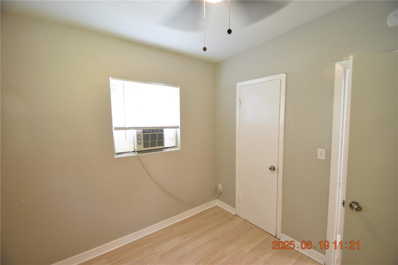 Image 20 of 23 For 1909 13th Avenue S A