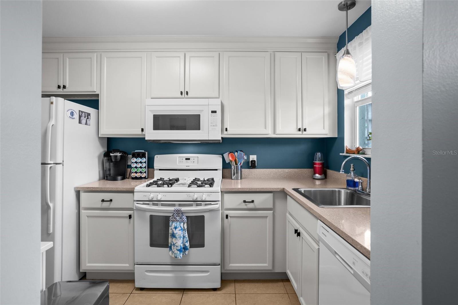 Image 17 of 67 For 5660 80th Street N B106