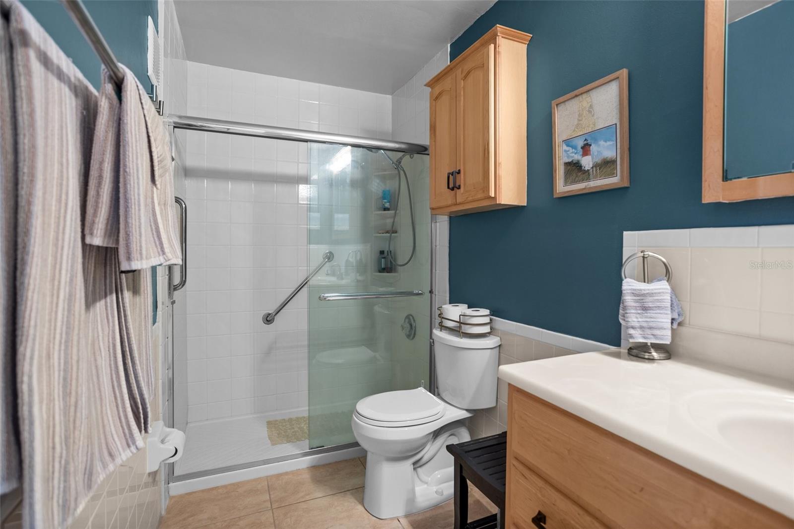 Image 27 of 67 For 5660 80th Street N B106