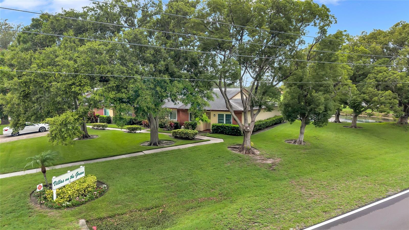 Image 74 of 94 For 900 Maclaren Drive N D