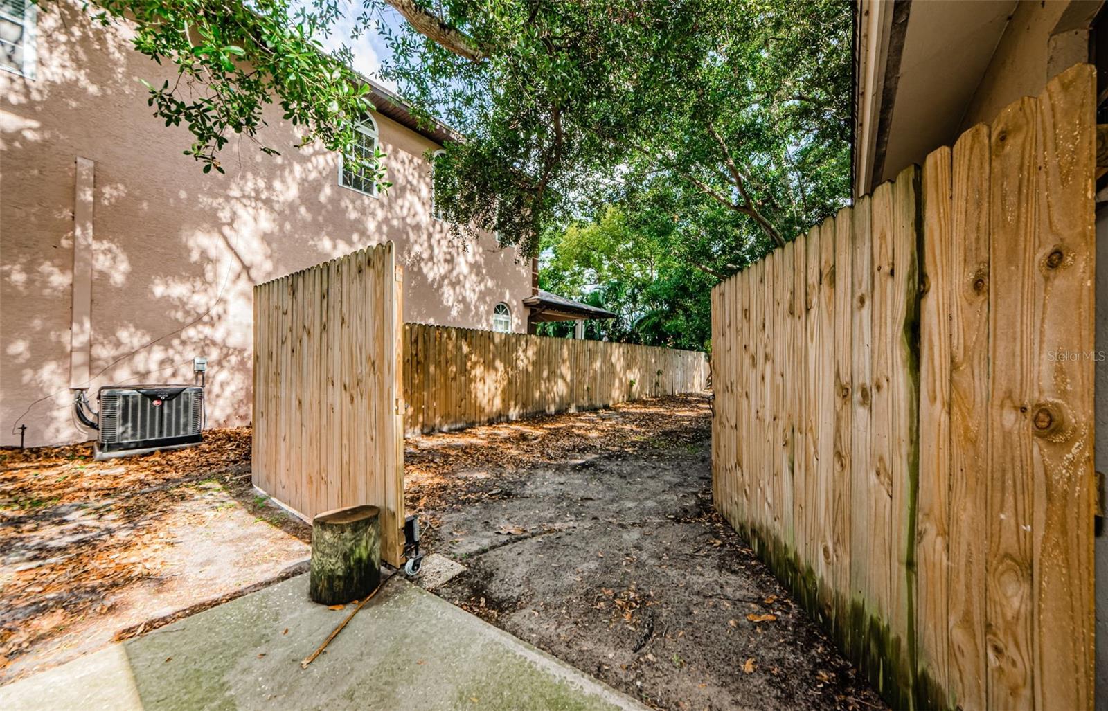 Image 29 of 33 For 11783 102nd Avenue