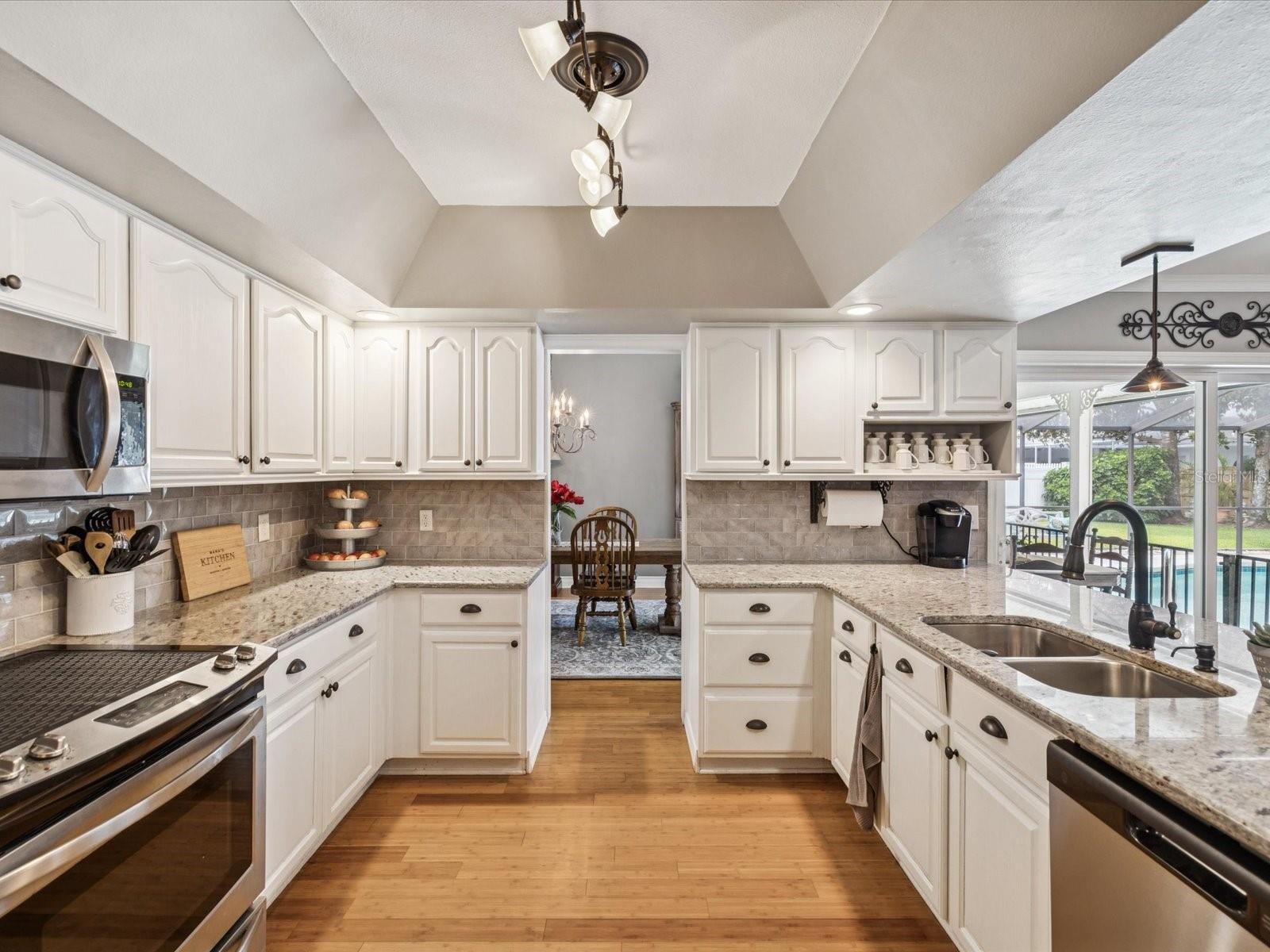 Image 12 of 42 For 5604 Pine Bay Drive